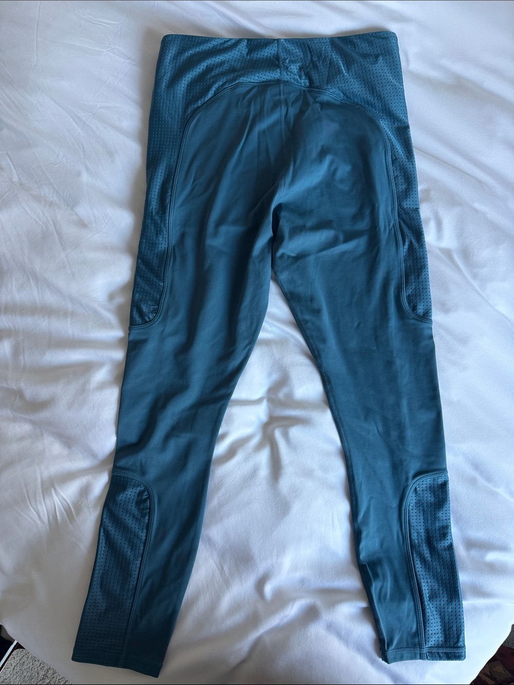 Fabletics Teal Active Leggings - Comfortable Performance Bottoms - Picture 2 of 4